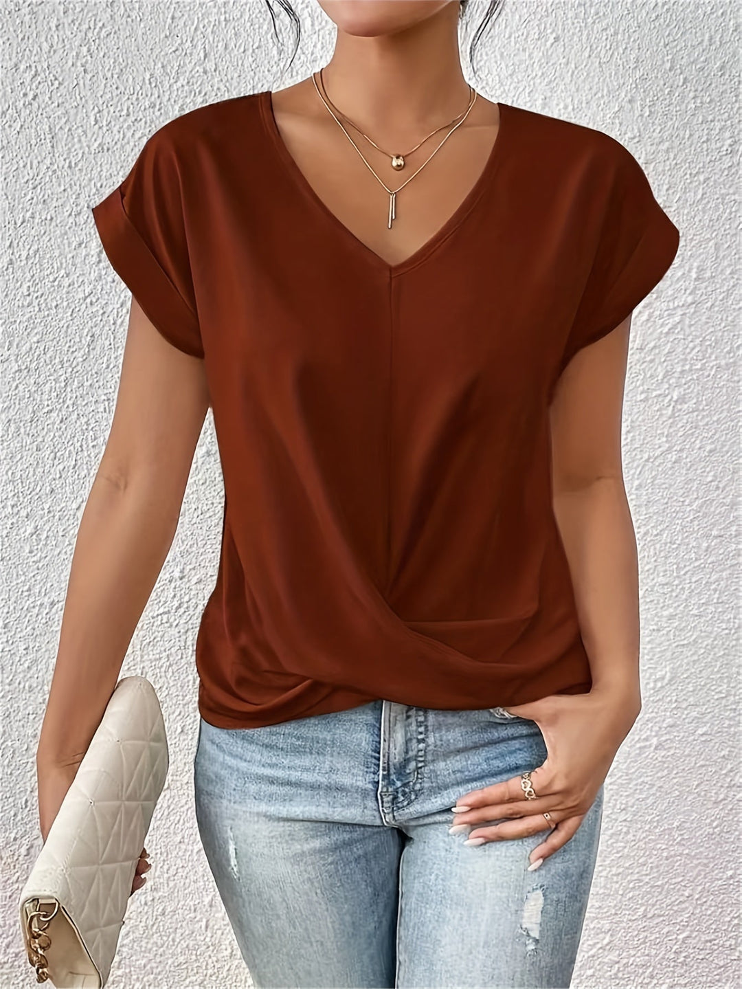 Grace - Relaxed Fit T-Shirt with Sweetheart Neckline